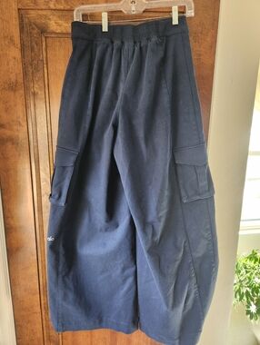 ALO Navy Show Off Wide Leg Trouser